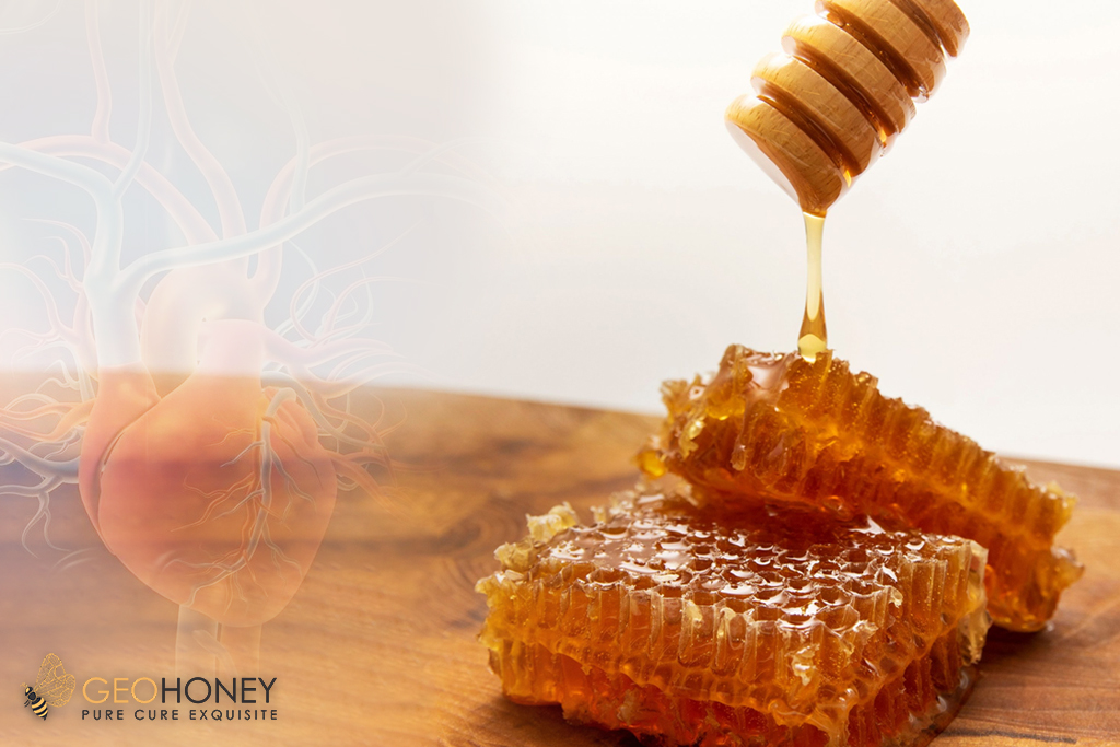 Honeycomb and its importance in promoting health